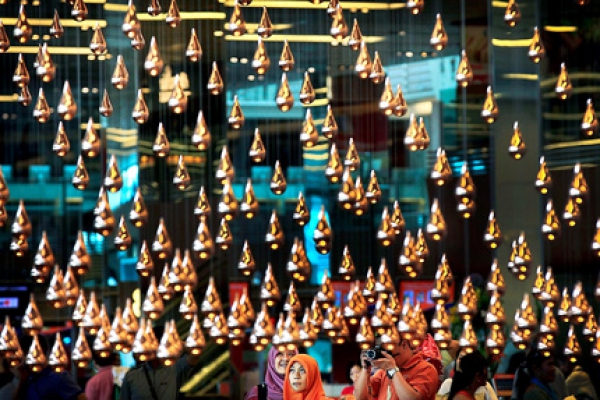 kinetic rain changi airport