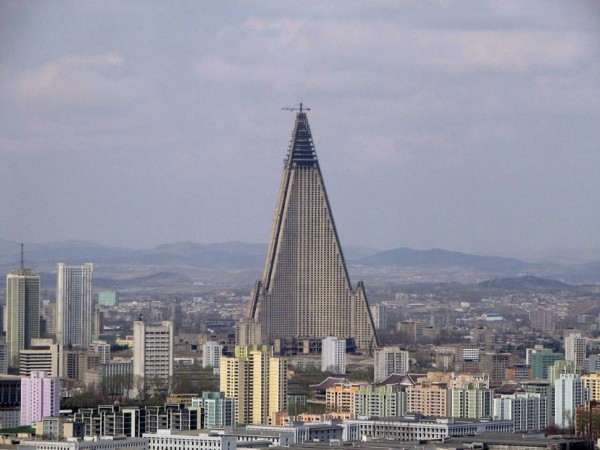 RyugyongHotel