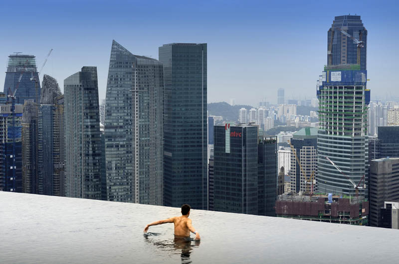 marina bay sands skypark infinity pool singapore