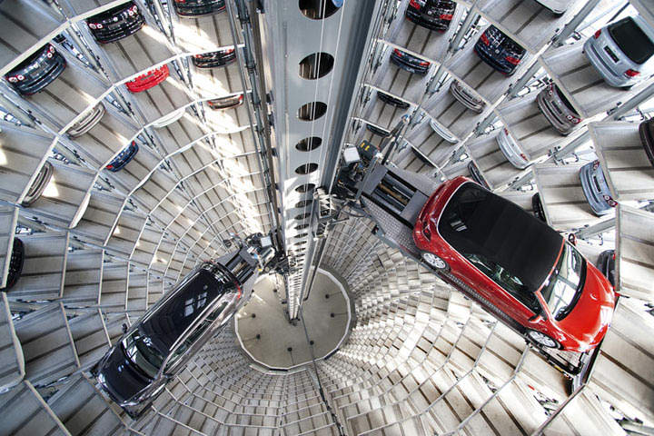 austadt vw car tower germany