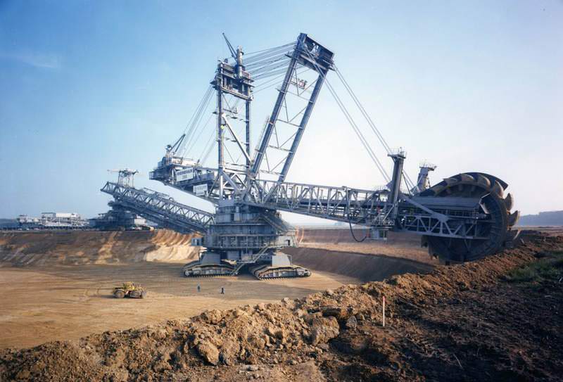 bagger 288 largest land vehicle in the world