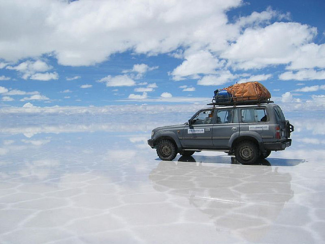 refleksi padang garam salar de uyuni