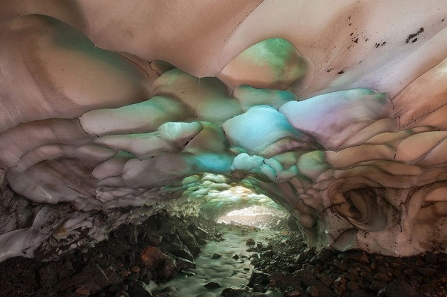 Kamchatka Ice Tunnel 12